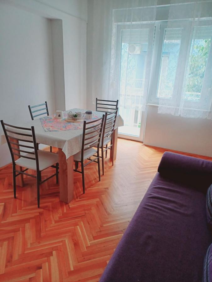 Apartment Lucija Драмаль Екстер'єр фото