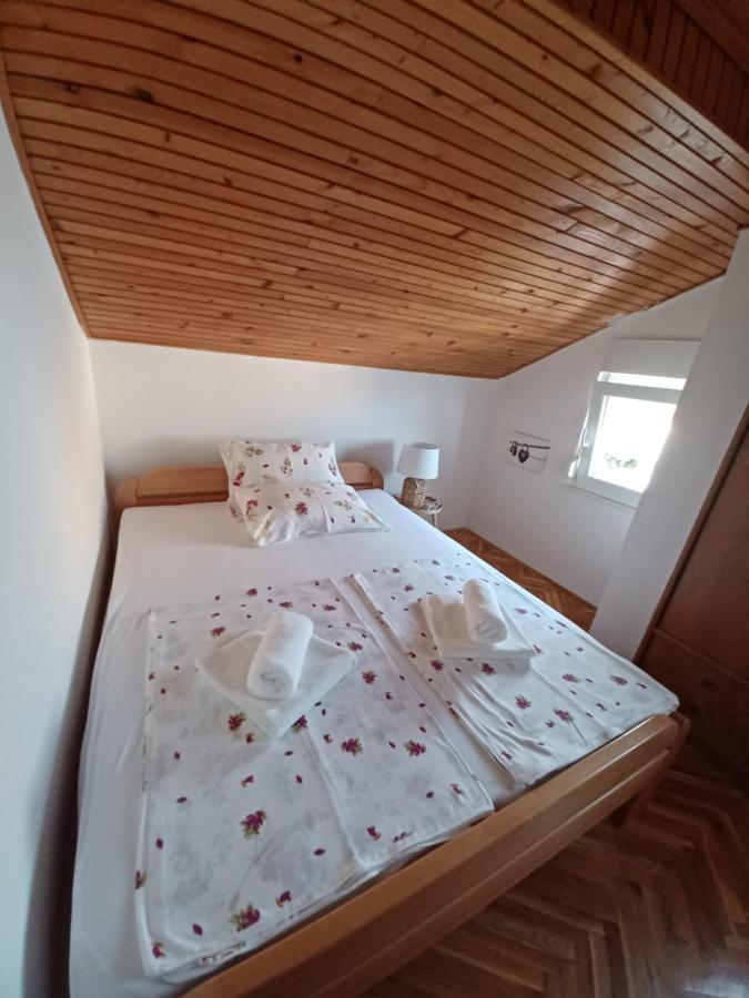 Apartment Lucija Драмаль Екстер'єр фото