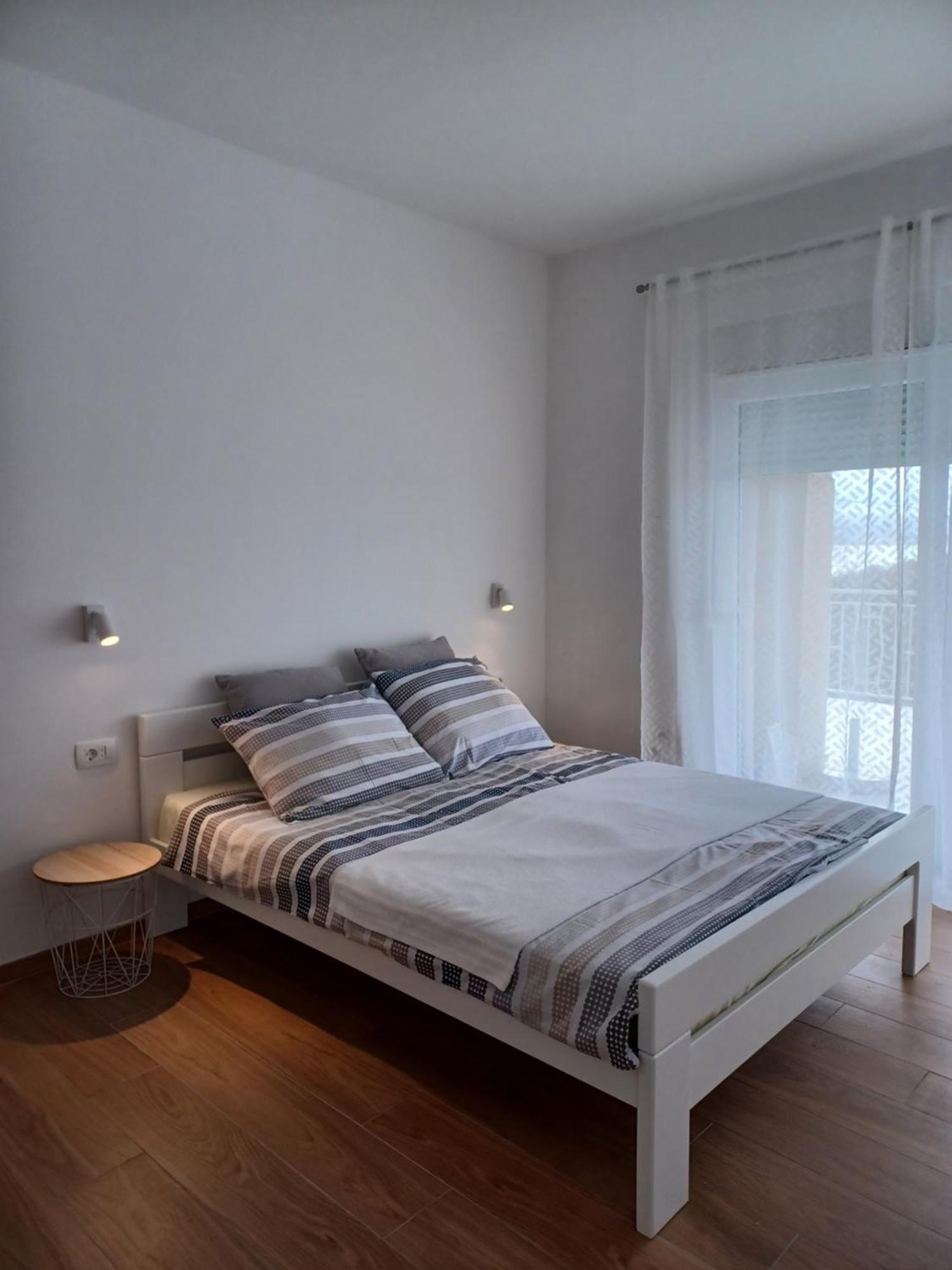 Apartment Lucija Драмаль Екстер'єр фото
